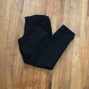 A Pea in a Pod Lace dress pants